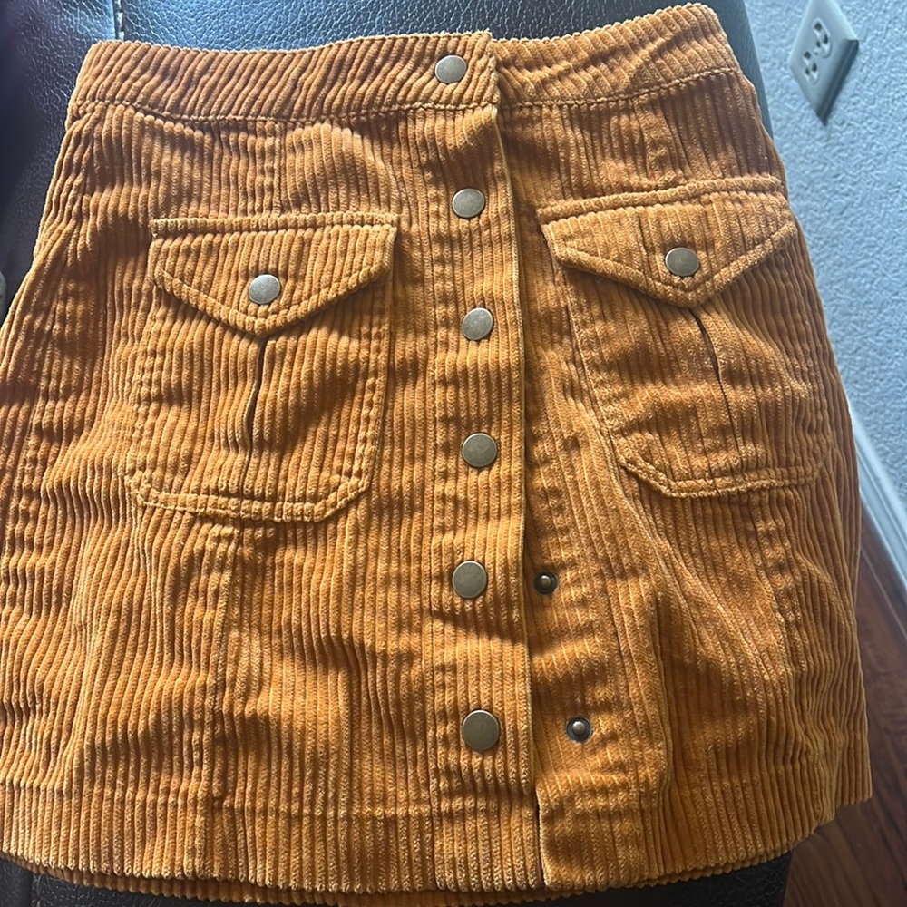 Forever 21 Mini button skirt size Xsmall